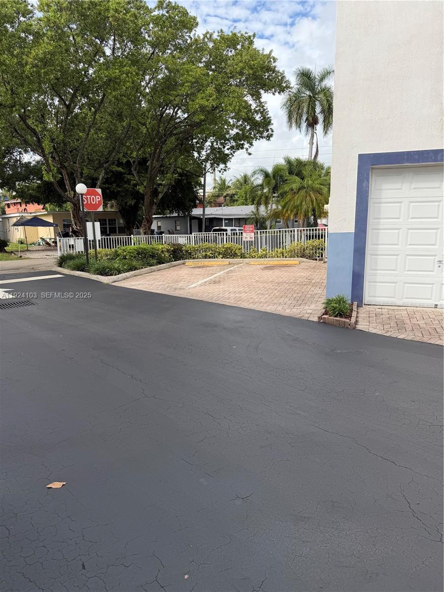 CLAIRE LAKE - Residential