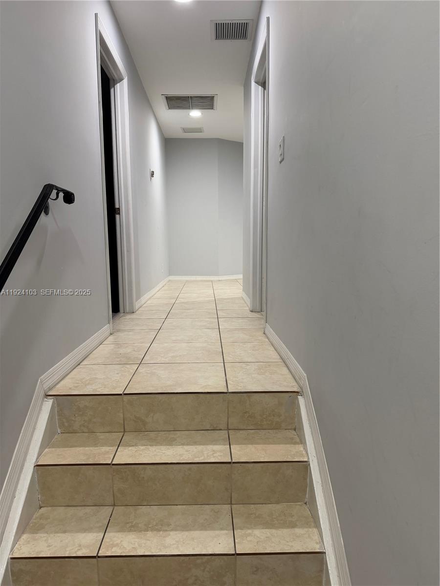 CLAIRE LAKE - Residential