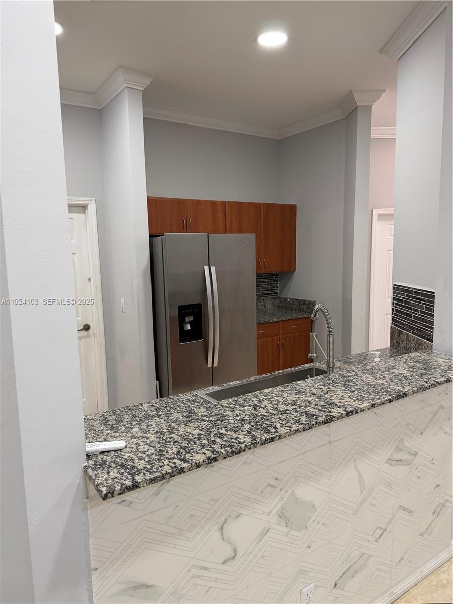 CLAIRE LAKE - Residential