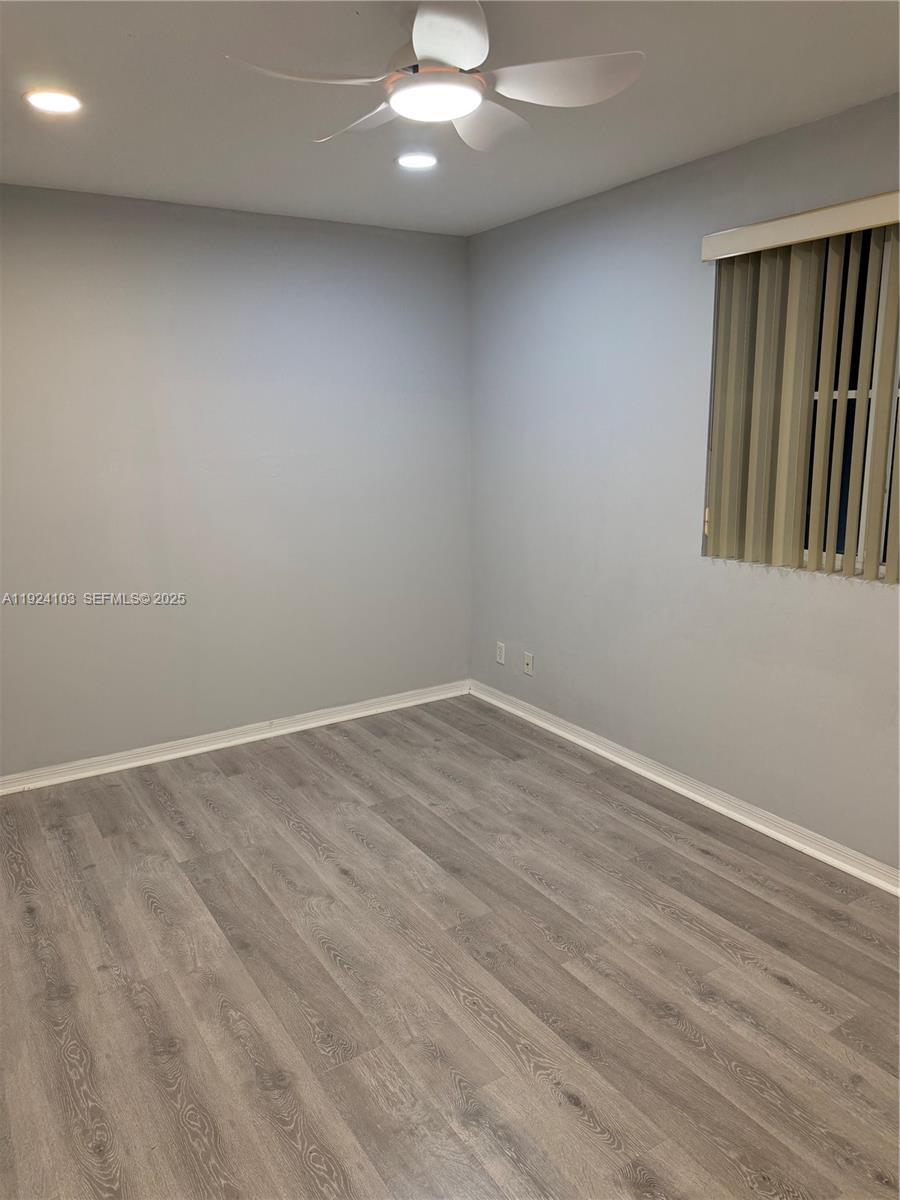 CLAIRE LAKE - Residential