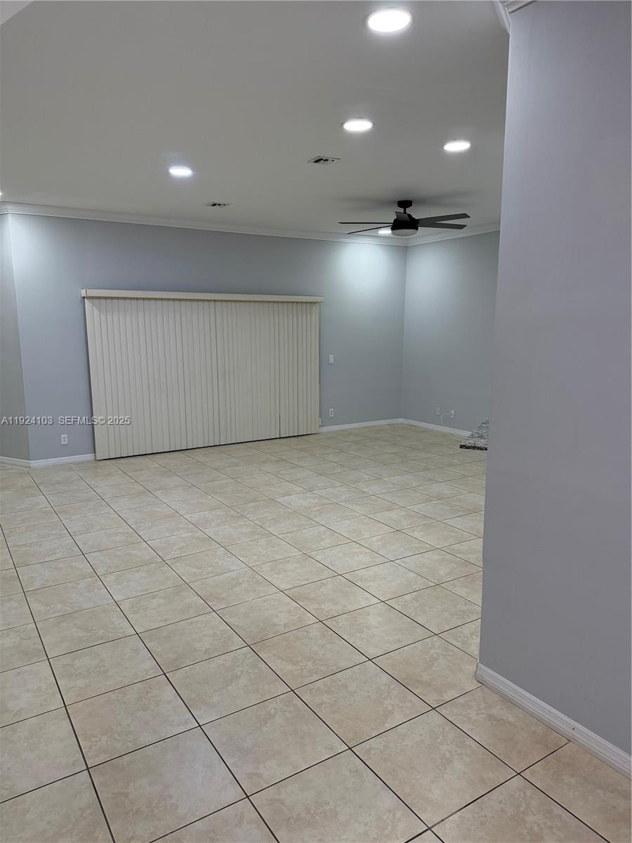 CLAIRE LAKE - Residential