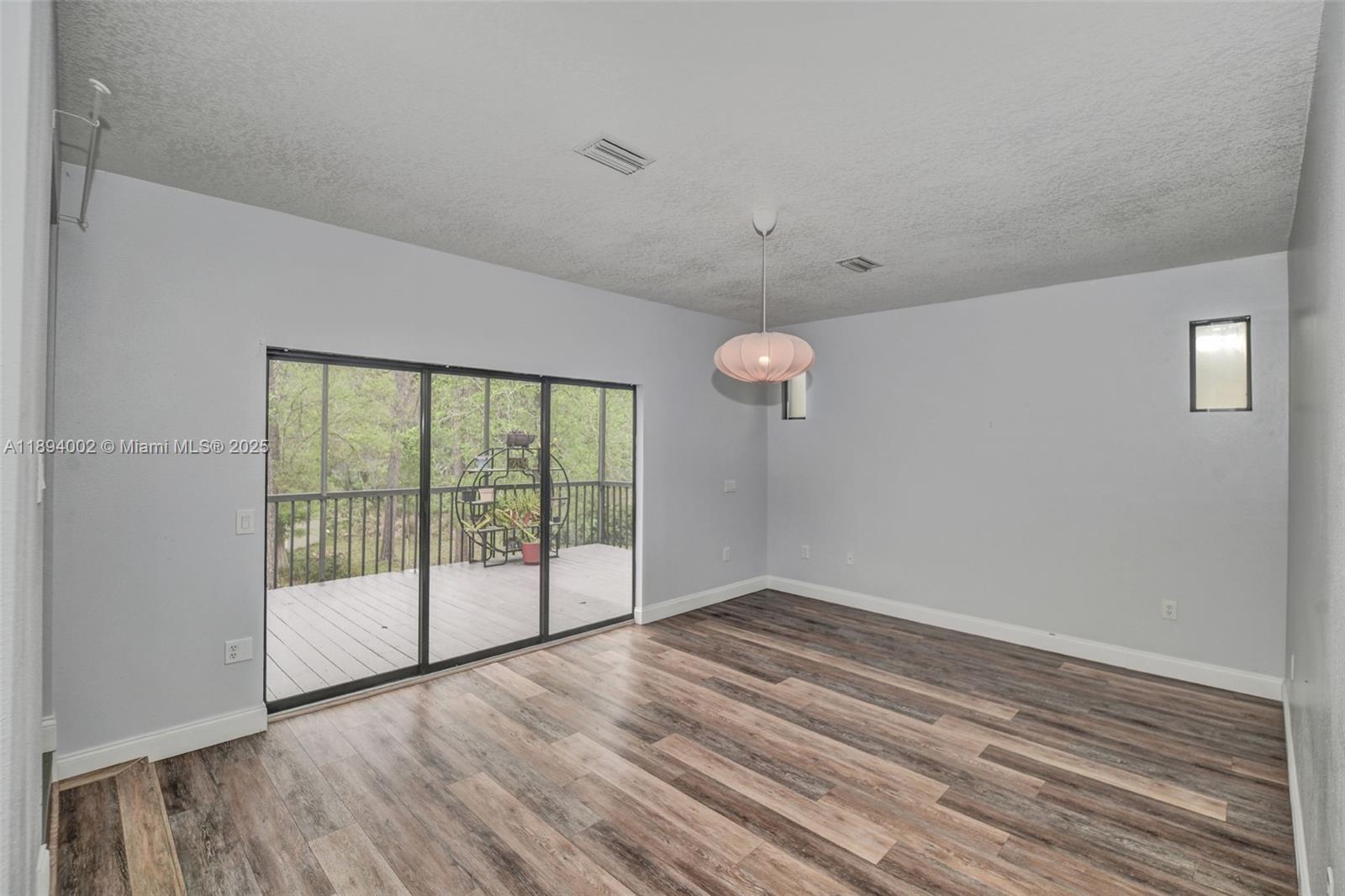 RIVER COUNTRY ESTATES - Residential