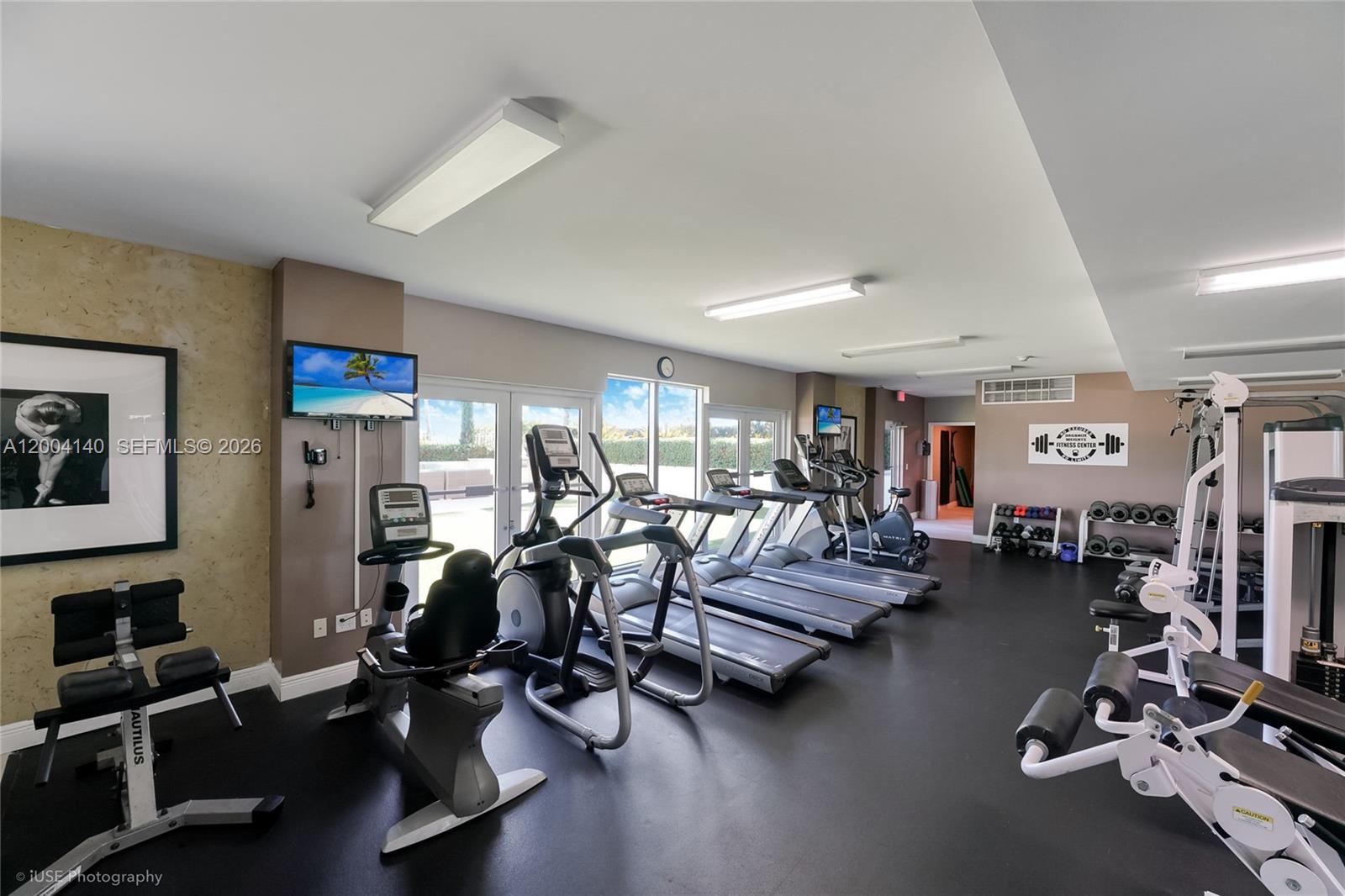 THE ASTON CONDO - Residential