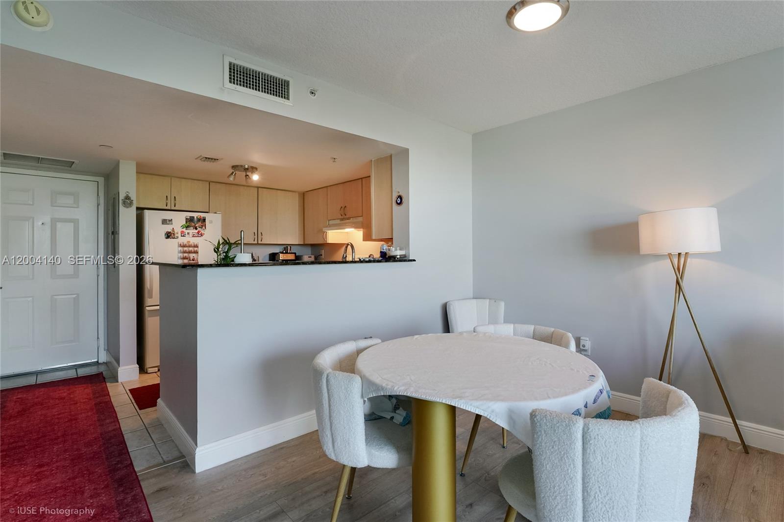 THE ASTON CONDO - Residential