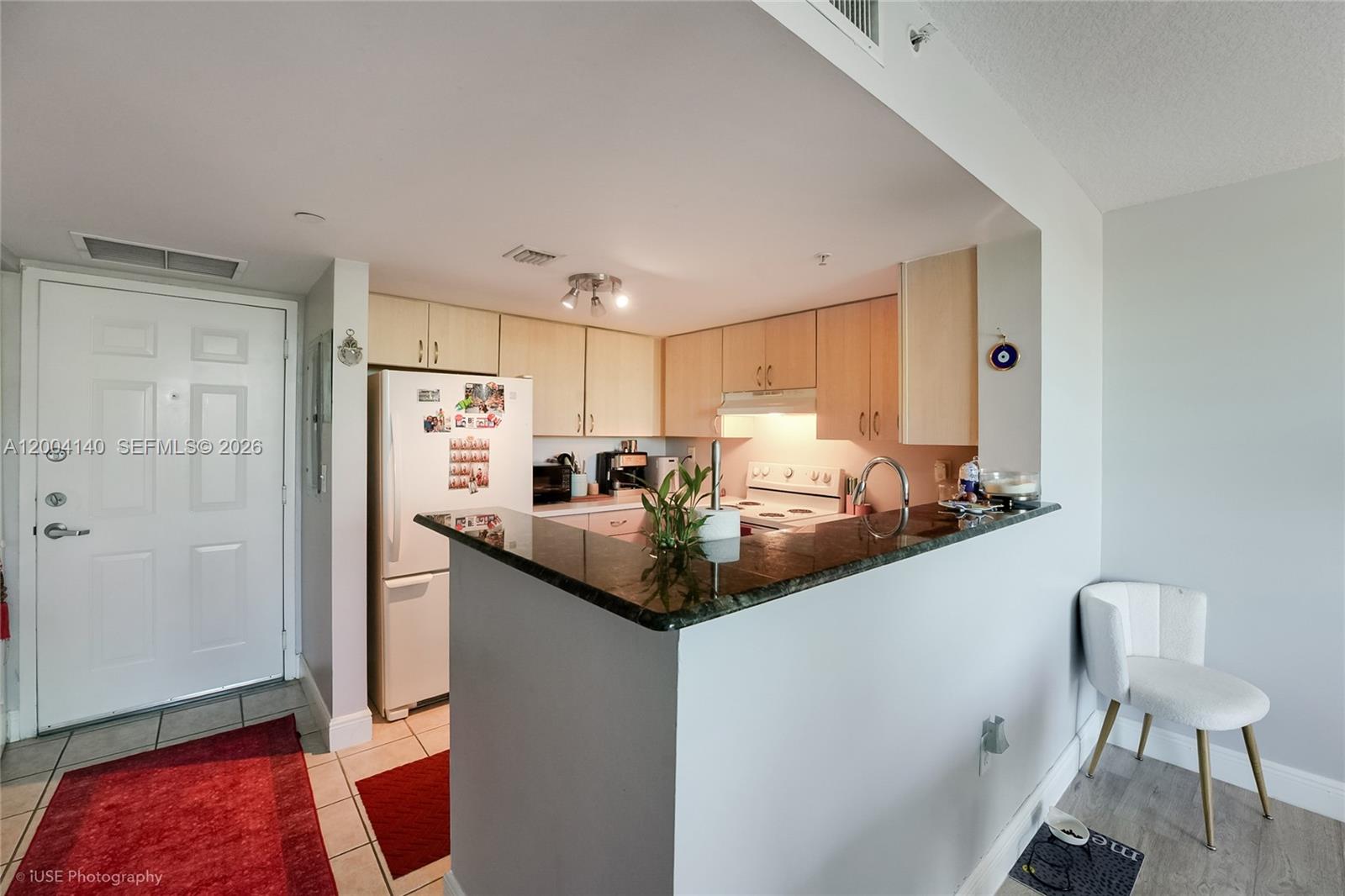 THE ASTON CONDO - Residential