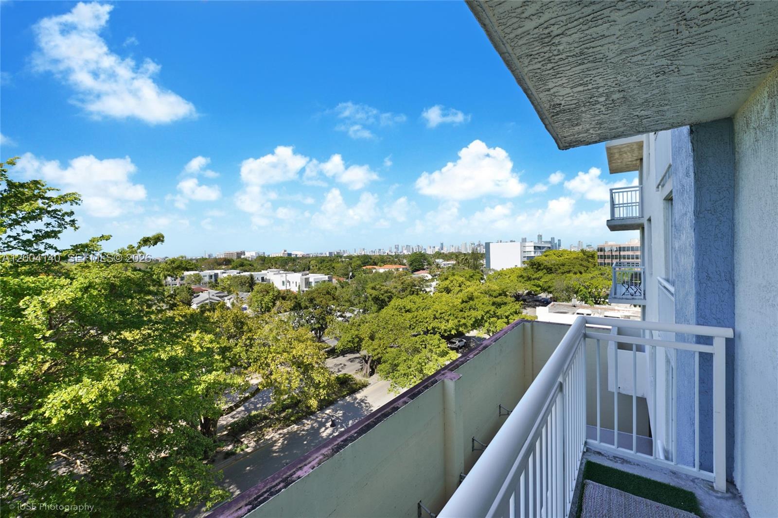 THE ASTON CONDO - Residential