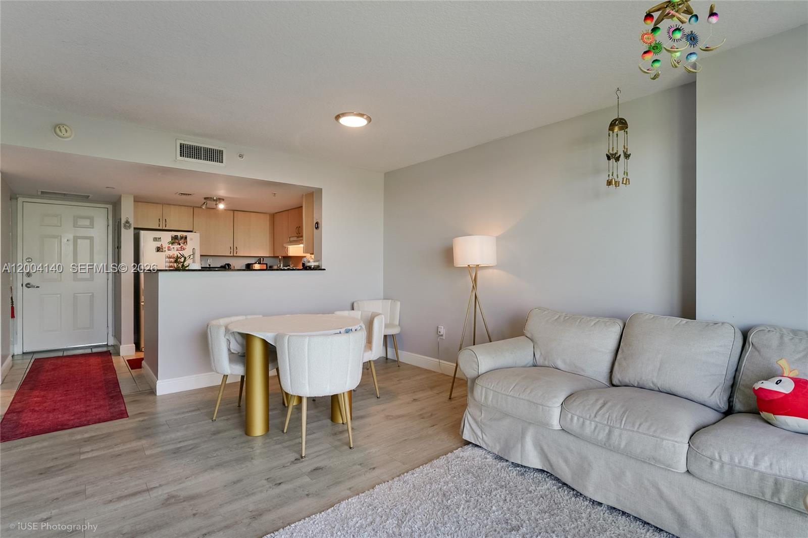 THE ASTON CONDO - Residential