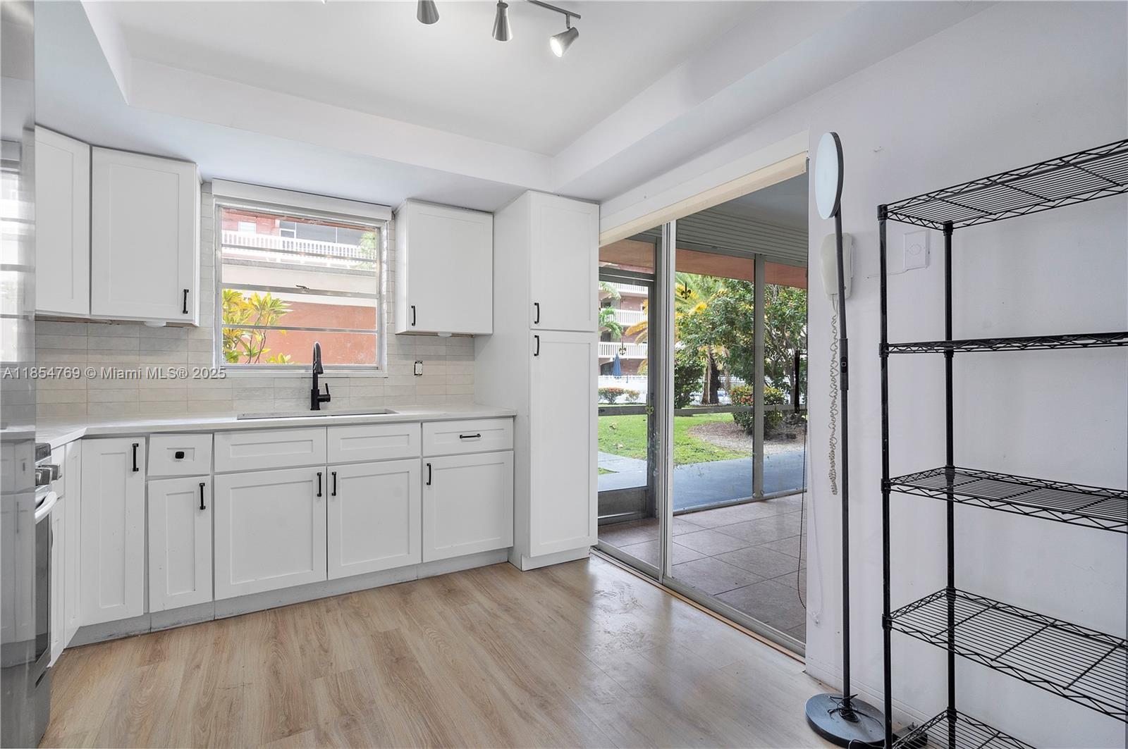 180 NE 12th Ave 10A