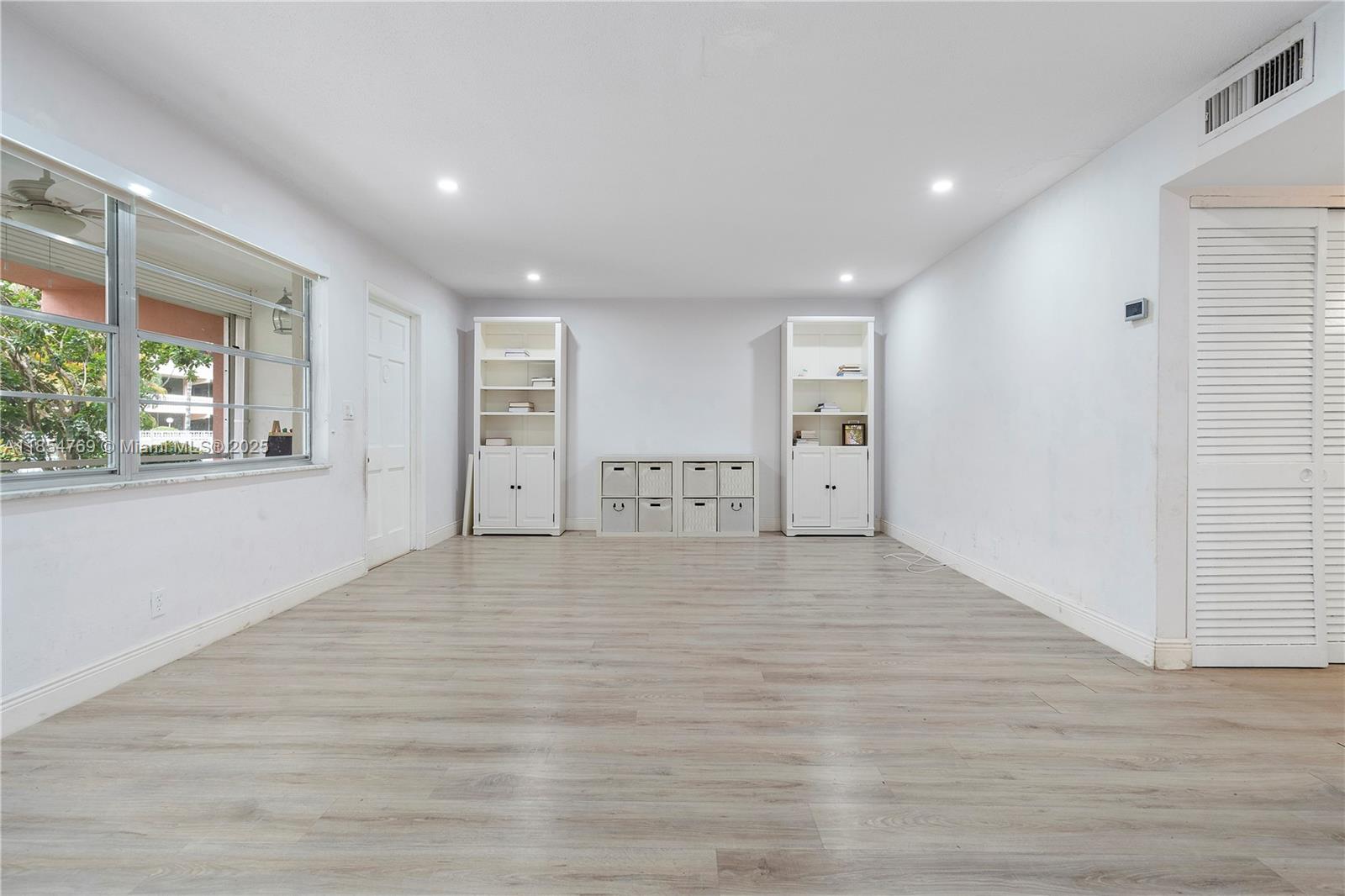 ELDORADO PLAZA WEST CONDO - Residential