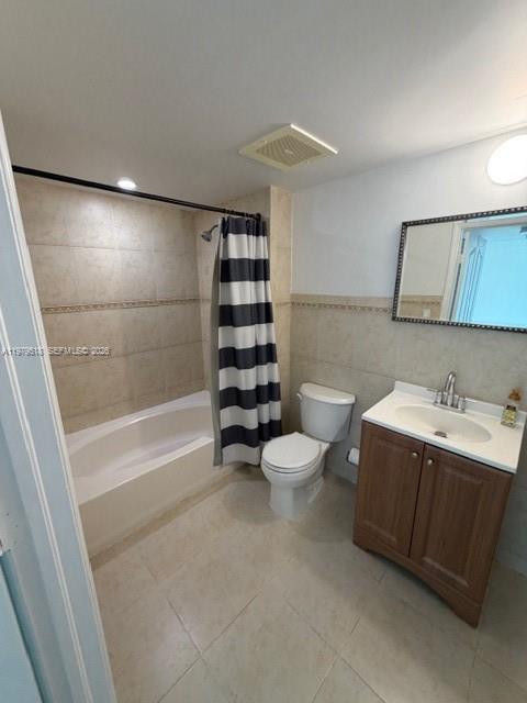 DA VINCI ON DOUGLAS CONDO - Residential Lease