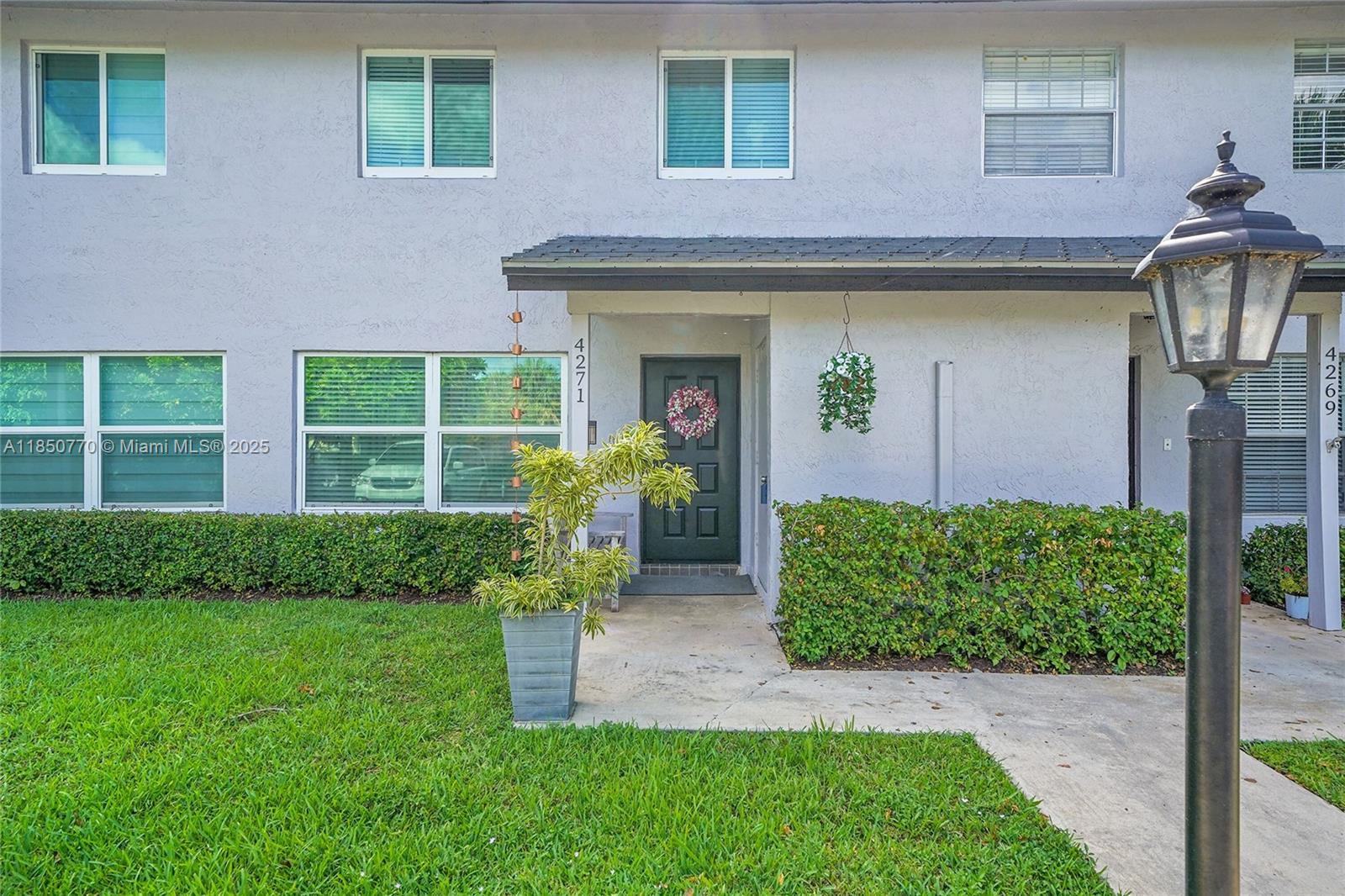 4271 Coral Springs Dr 5C