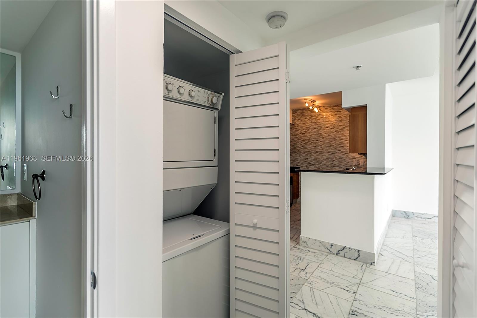 ONE MIAMI EAST CONDO - Residential Lease