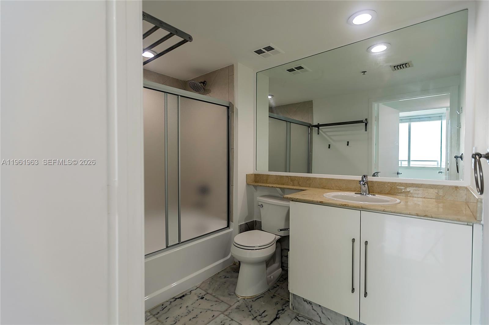 ONE MIAMI EAST CONDO - Residential Lease