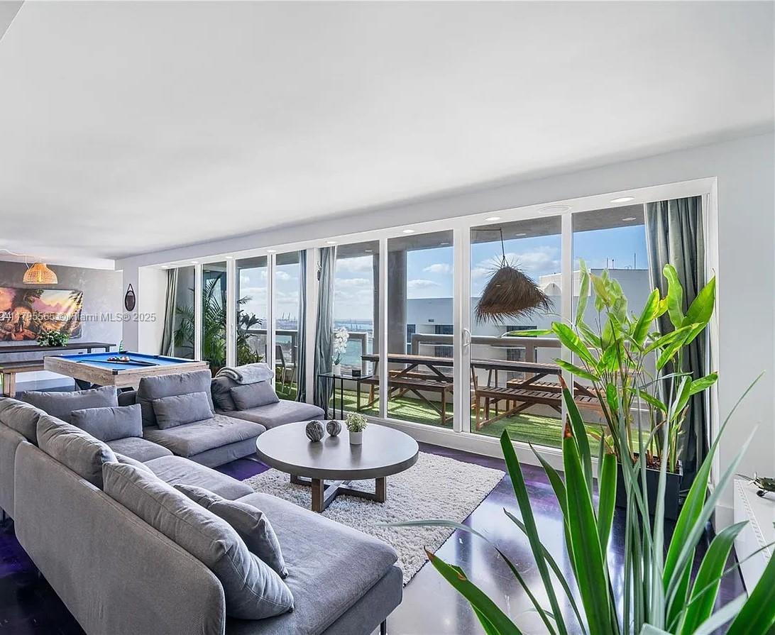 1717 N Bayshore Dr A-3545