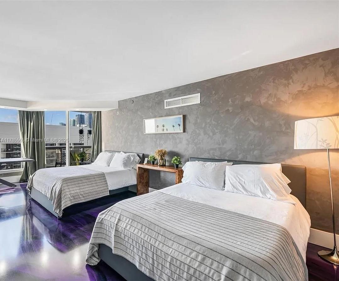 VENETIA CONDO - Residential Lease