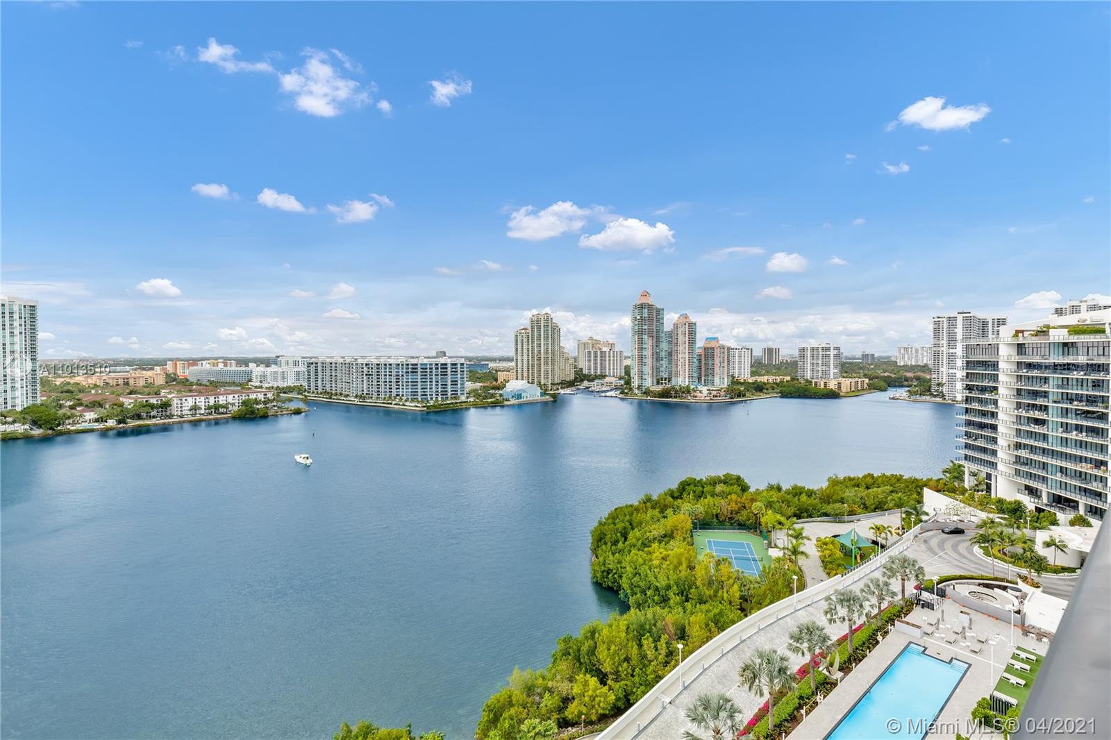 PRIVE CONDO - Residential