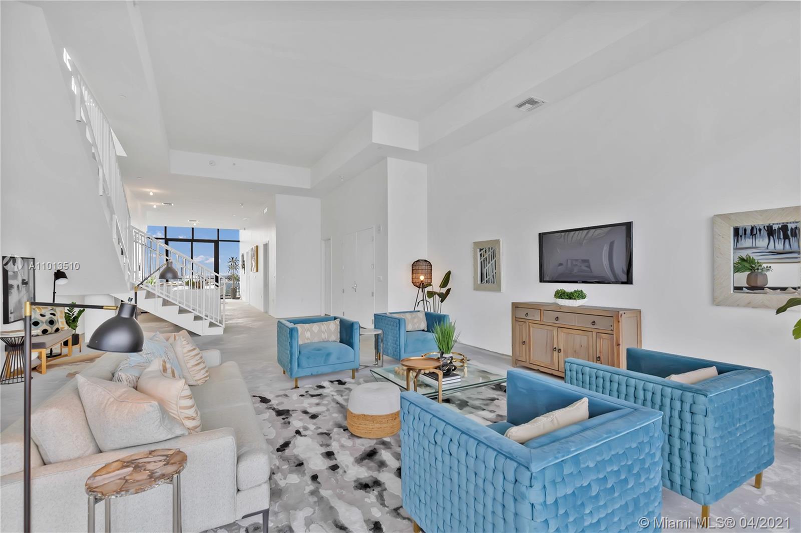 PRIVE CONDO - Residential