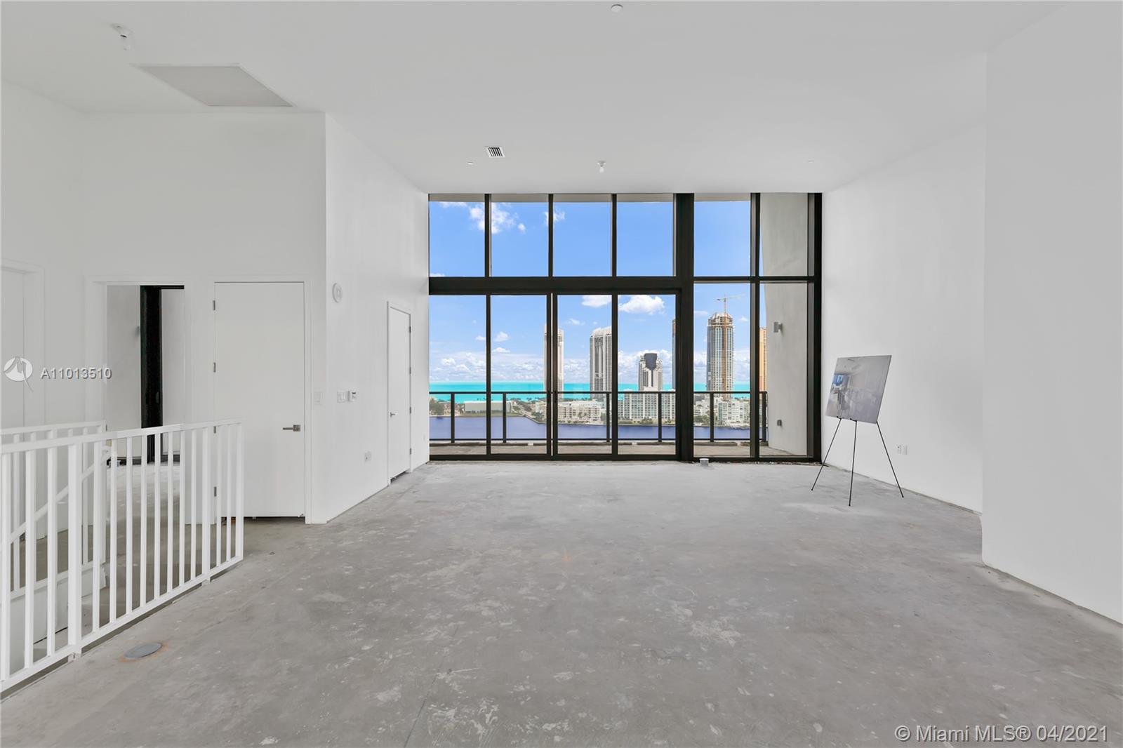 PRIVE CONDO - Residential