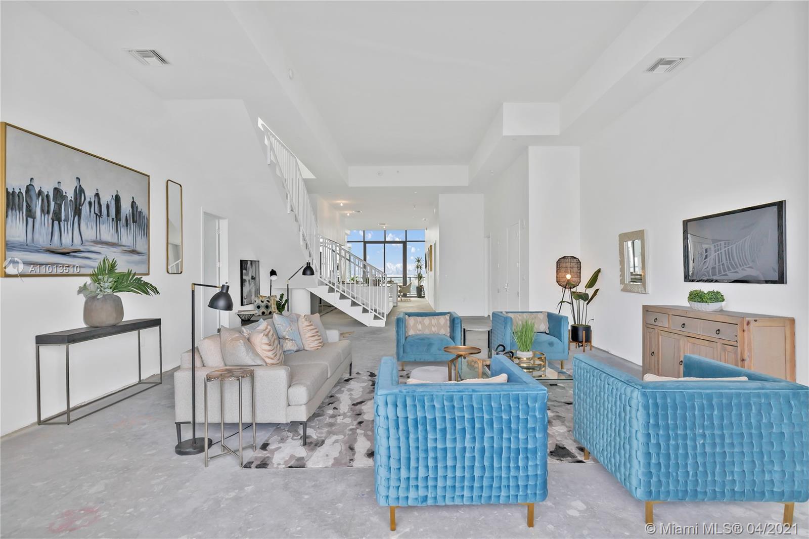 PRIVE CONDO - Residential