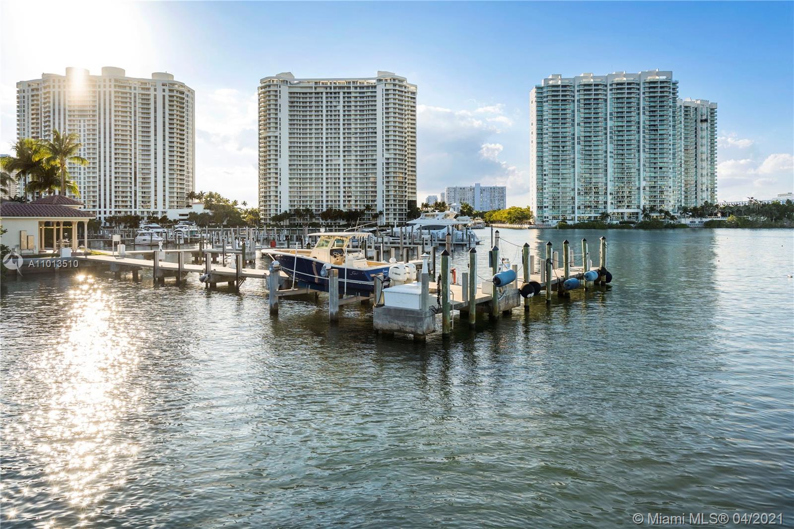 PRIVE CONDO - Residential