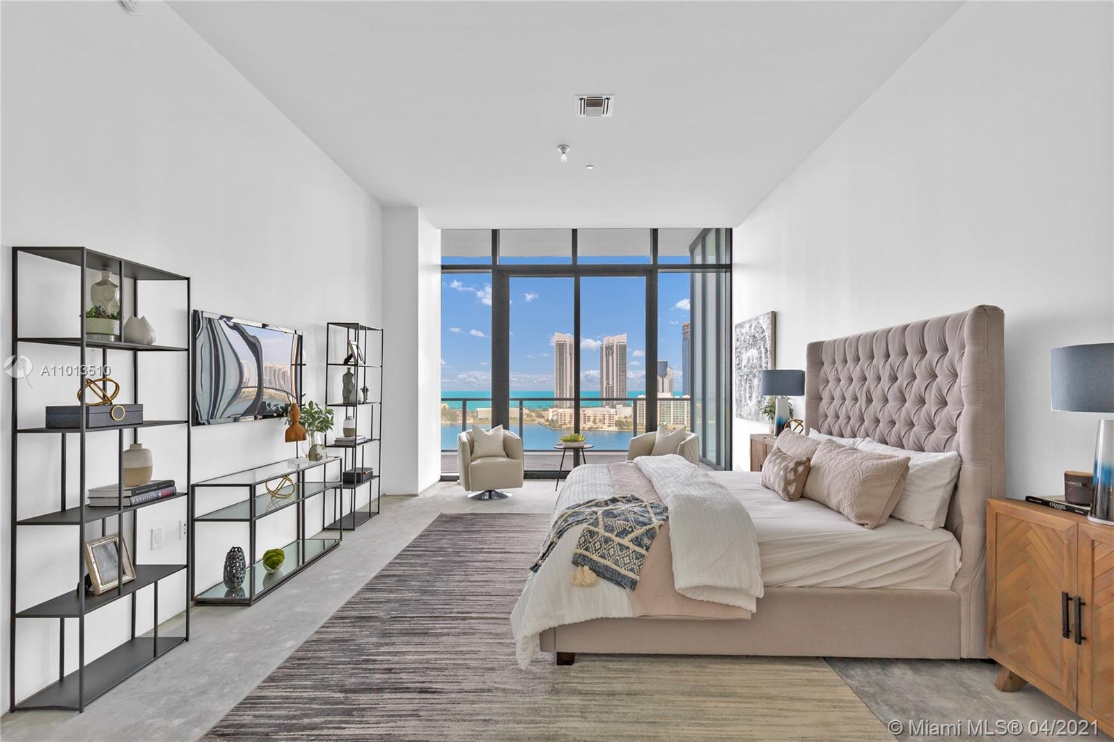 PRIVE CONDO - Residential