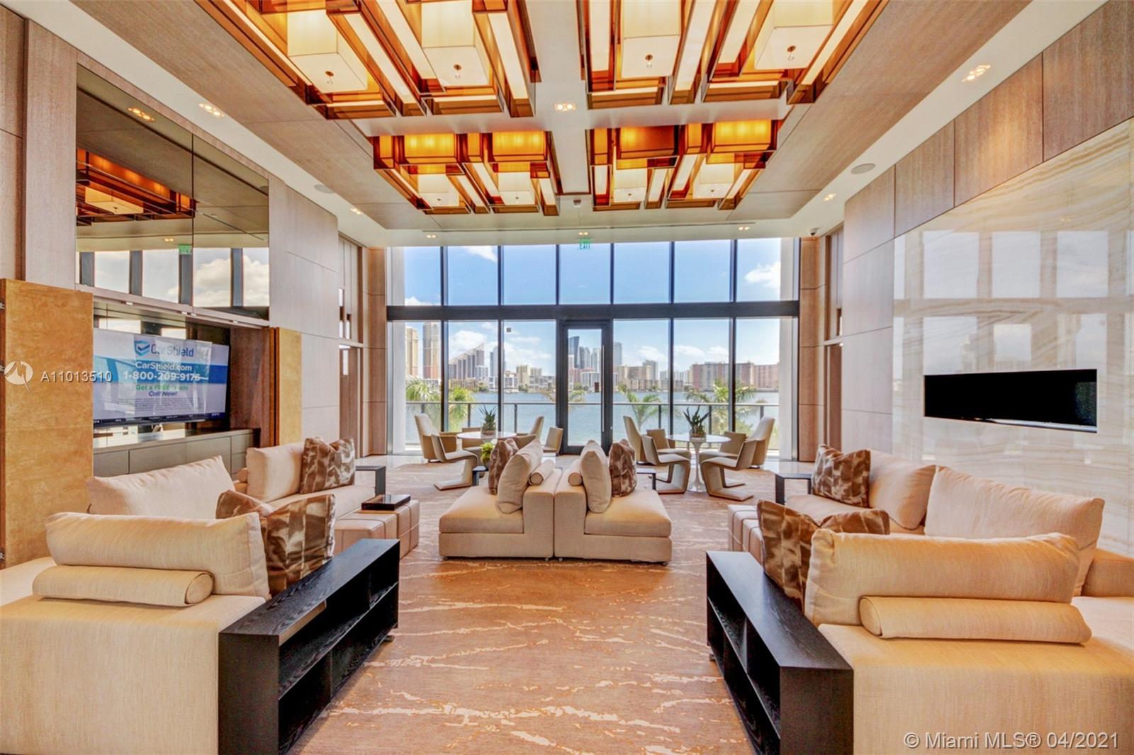 PRIVE CONDO - Residential