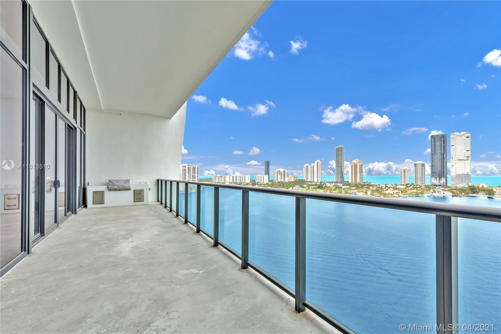 PRIVE CONDO - Residential