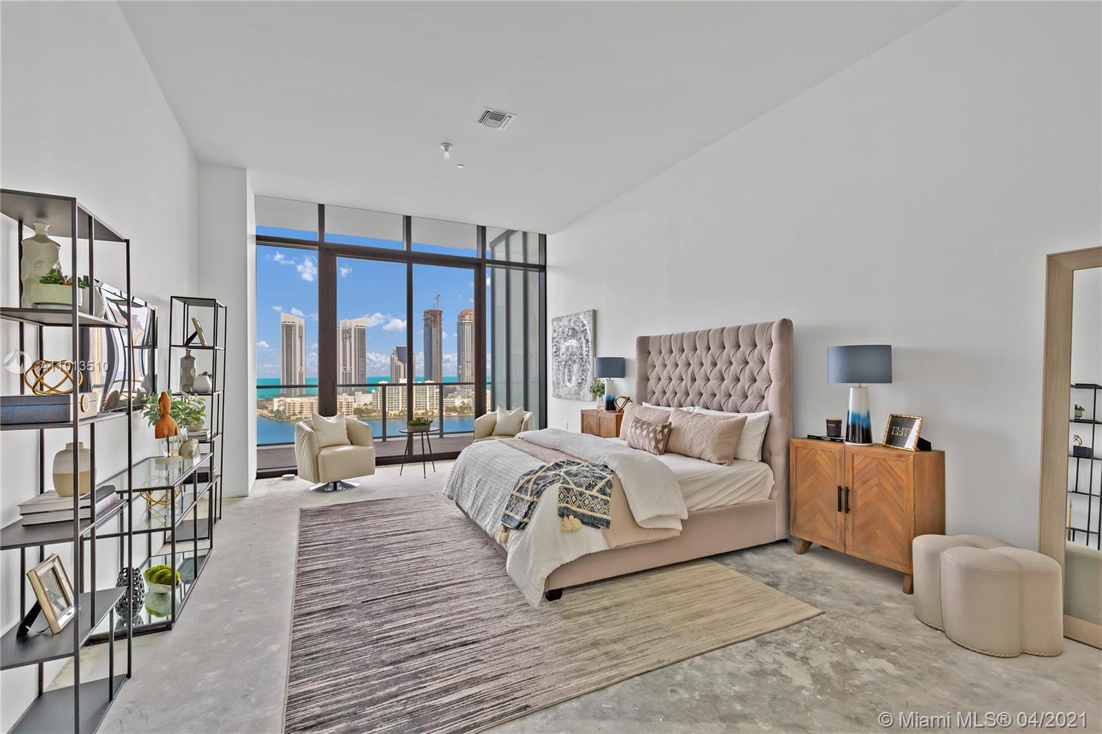 PRIVE CONDO - Residential