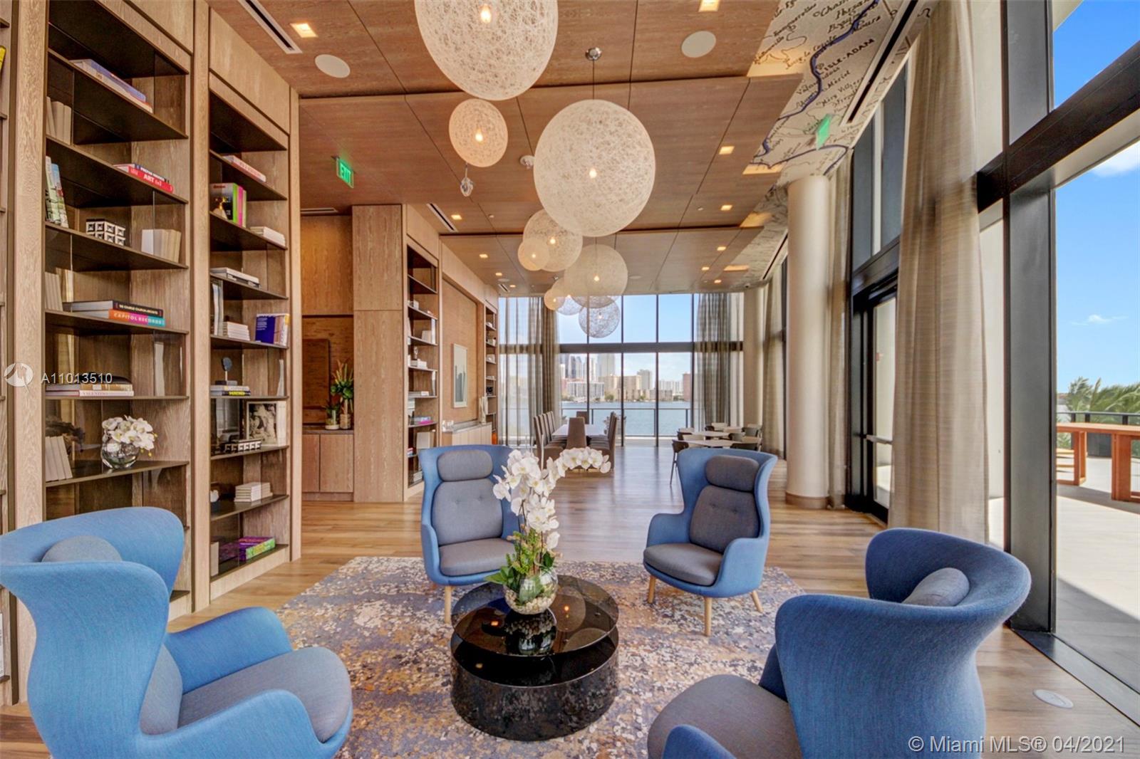 PRIVE CONDO - Residential