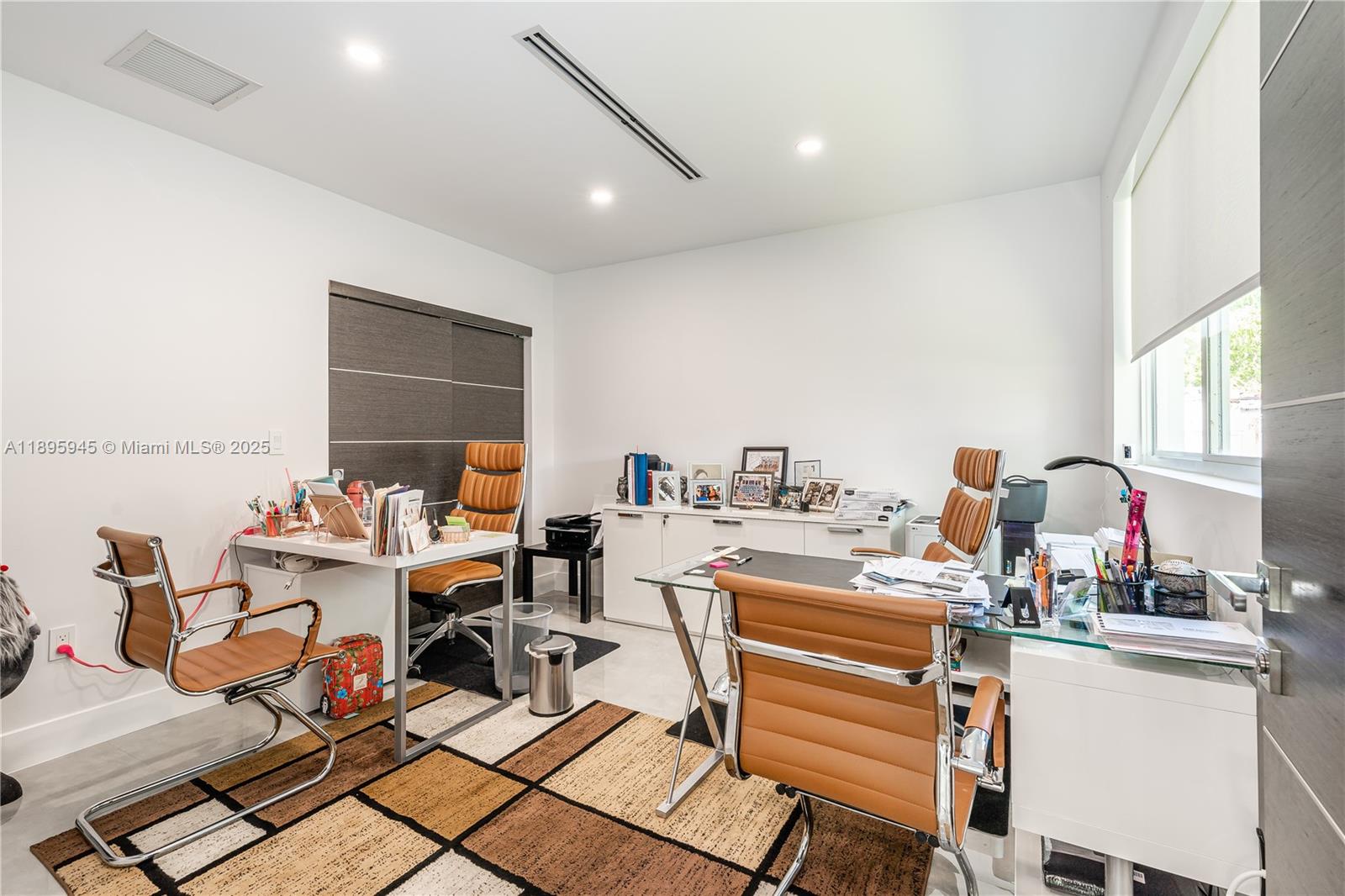 SO MIAMI GDN HEIGHTS - Residential Lease