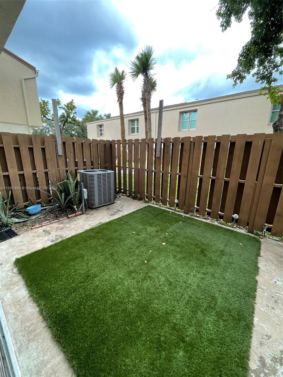 TOWNHOUSES AT JACARANDA - Residential