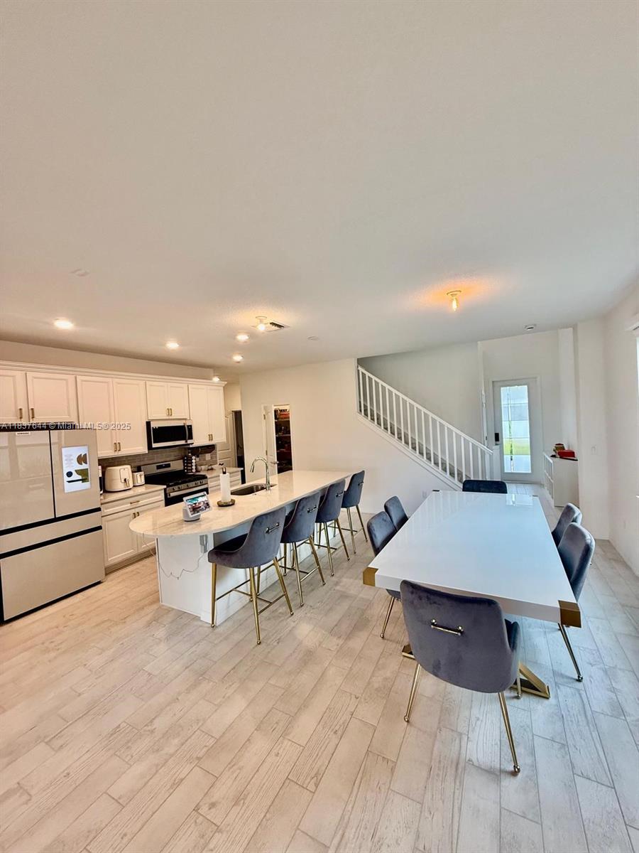4468 Spruce Ln