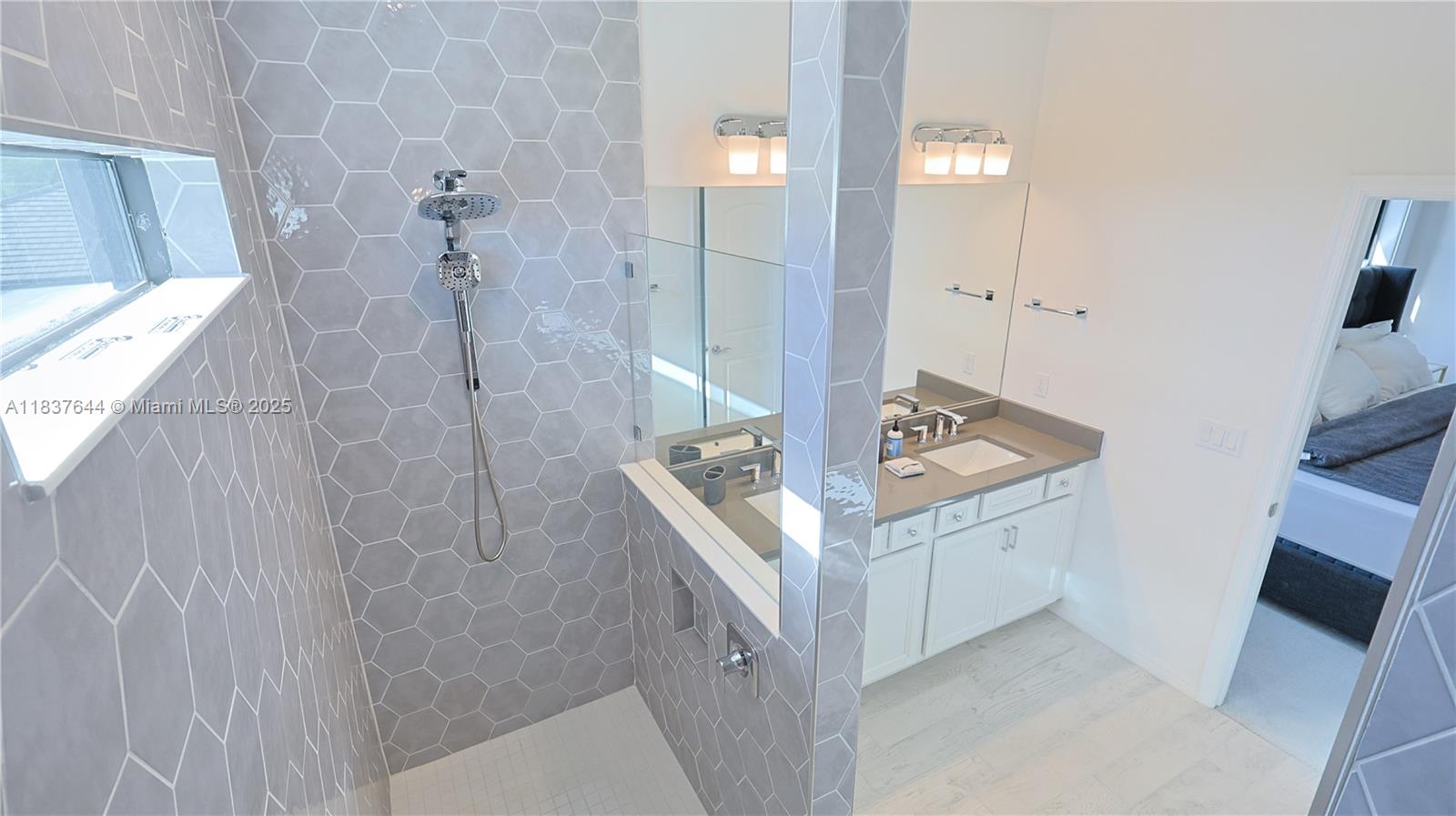 OAK TREE PROPERTY REDEVEL - Residential