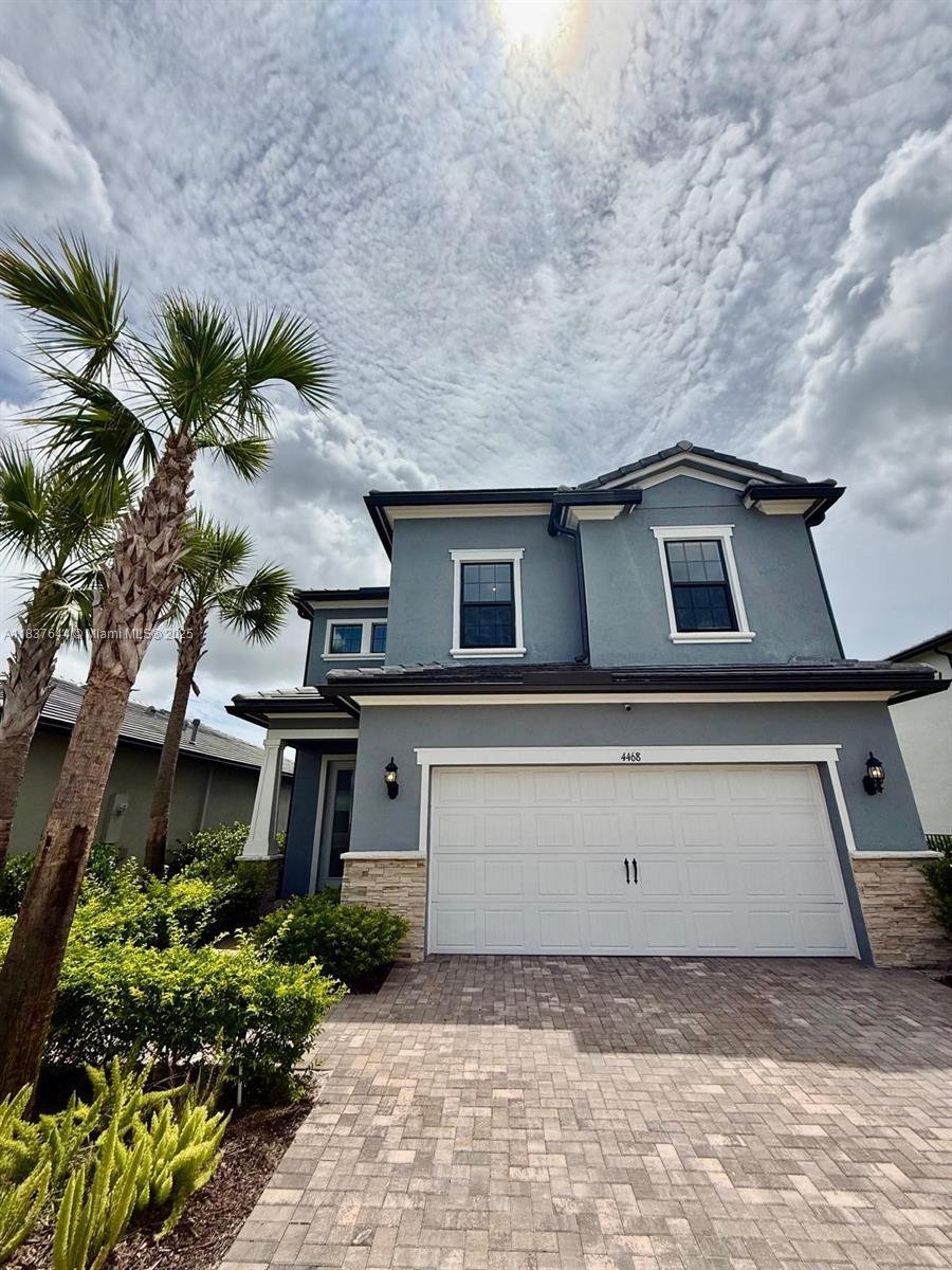 4468 Spruce Ln
