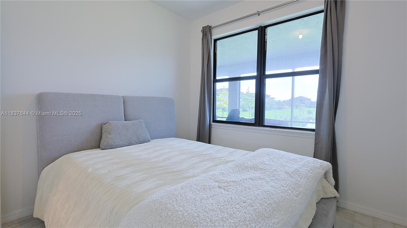 OAK TREE PROPERTY REDEVEL - Residential