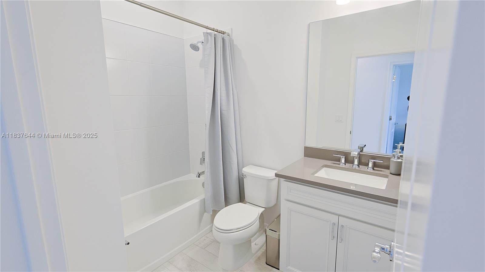 OAK TREE PROPERTY REDEVEL - Residential