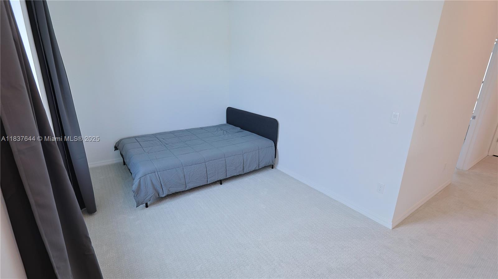 OAK TREE PROPERTY REDEVEL - Residential