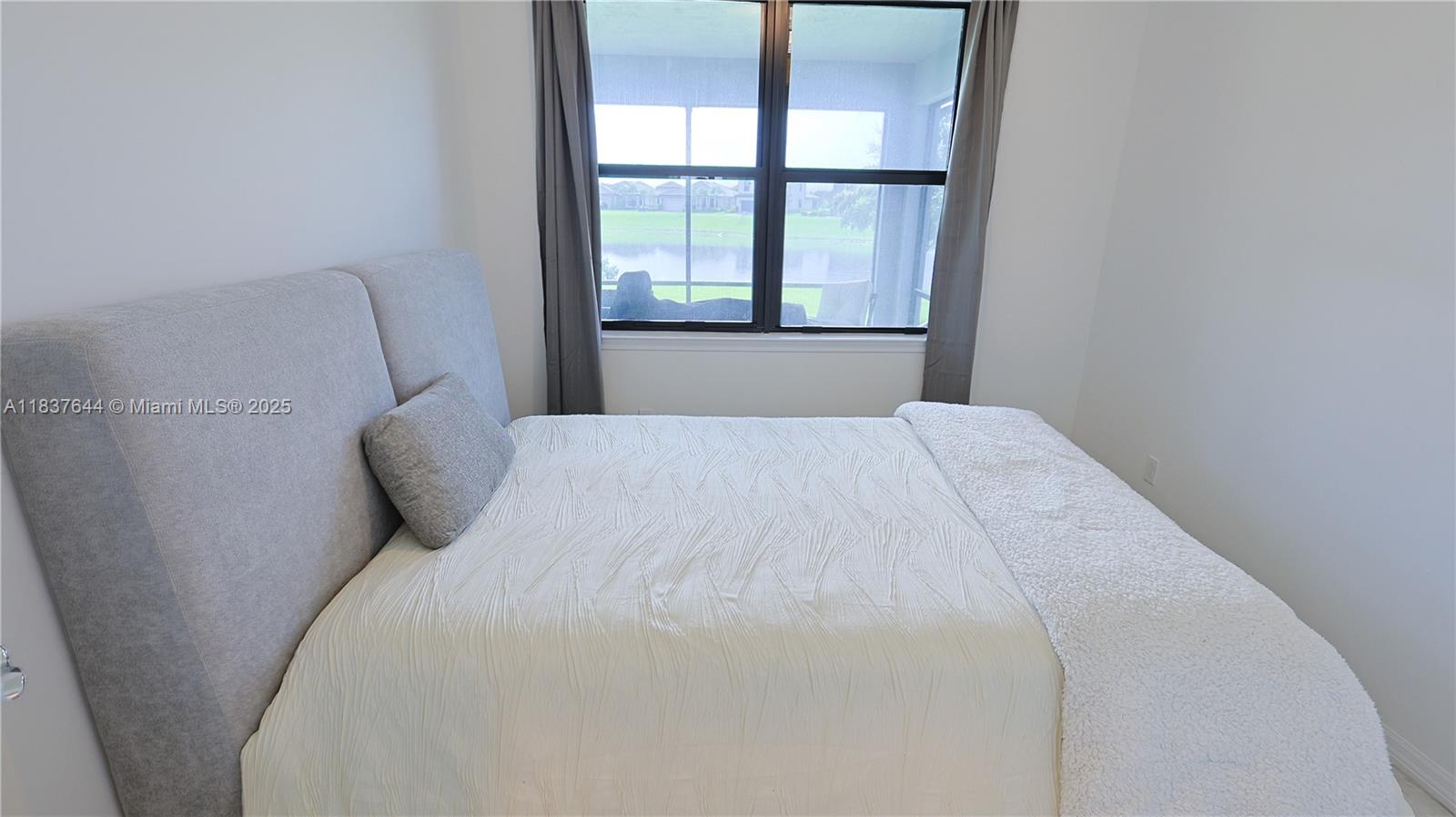 OAK TREE PROPERTY REDEVEL - Residential