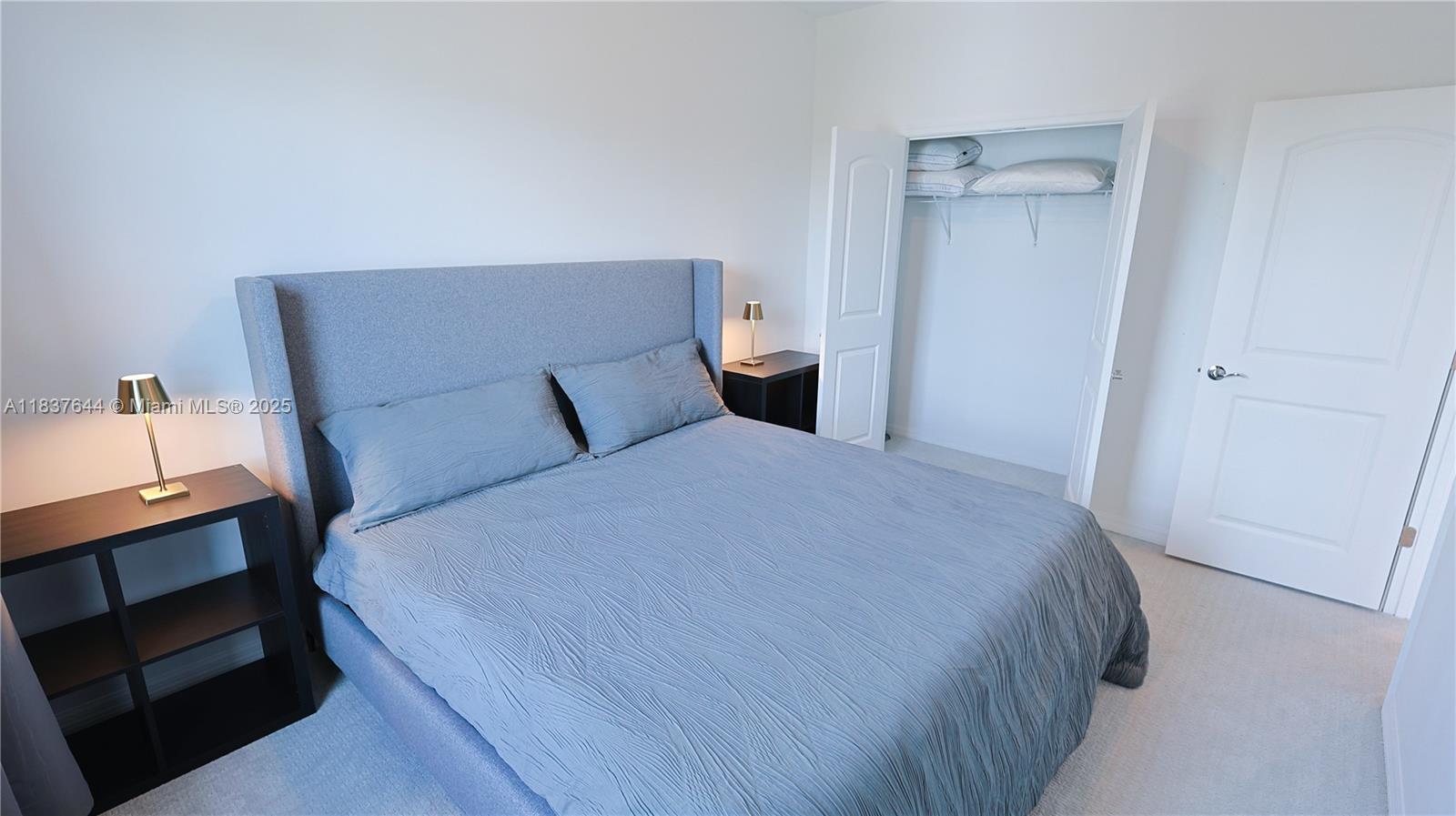 OAK TREE PROPERTY REDEVEL - Residential