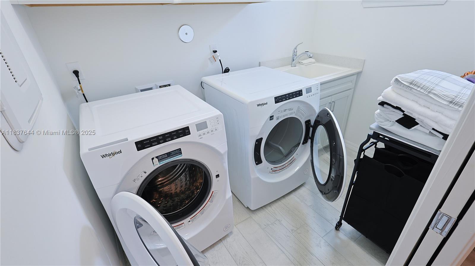 OAK TREE PROPERTY REDEVEL - Residential