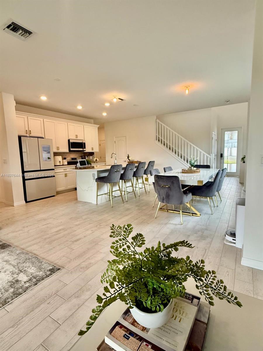 OAK TREE PROPERTY REDEVEL - Residential