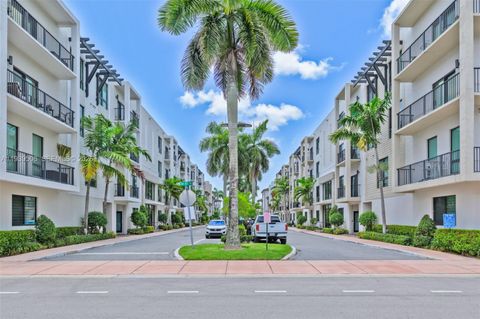 Photo of 4740 NW 84th Ct #38, Doral, FL 33166 (MLS # A11939506)