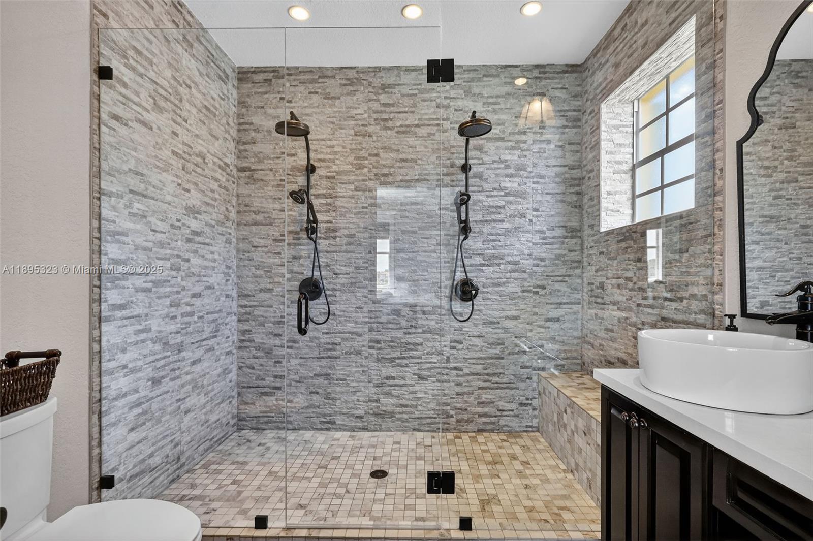 AB AT TAMIAMI TRAIL PHASE - Residential