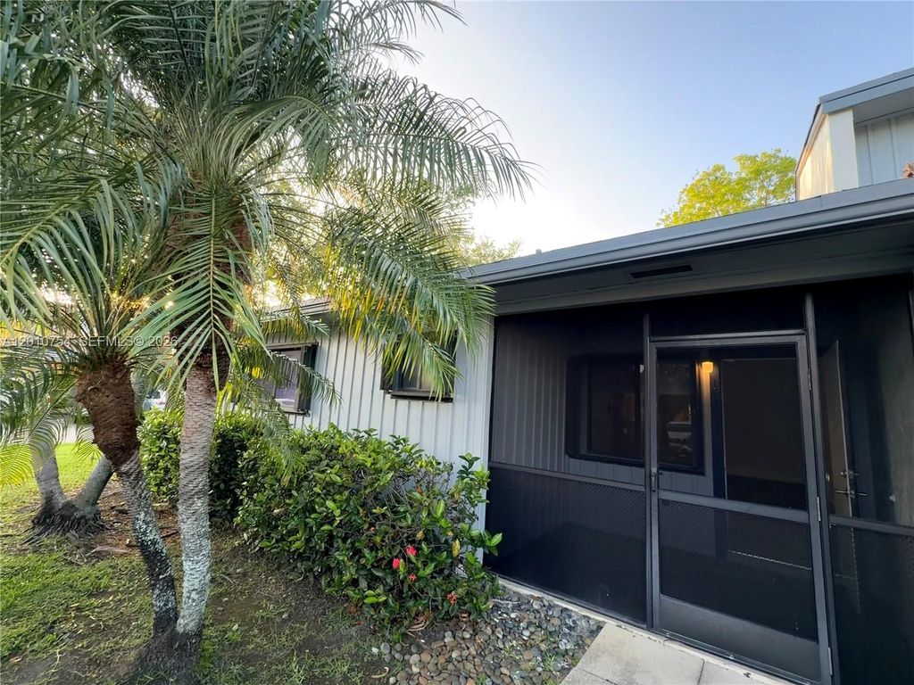 Photo of 1533 Gabriel St, Hollywood, FL 33020 (MLS # A12010754)