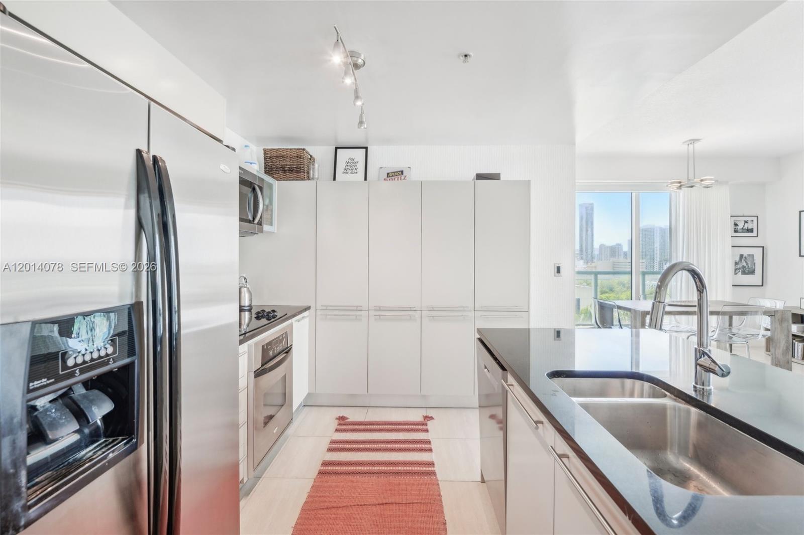 QUANTUM ON THE BAY CONDO - Residential Lease