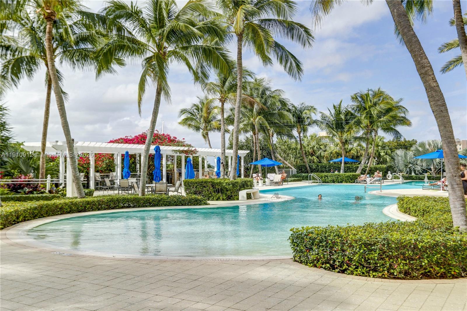 PLAZA AT OCEANSIDE (THE) - Residential