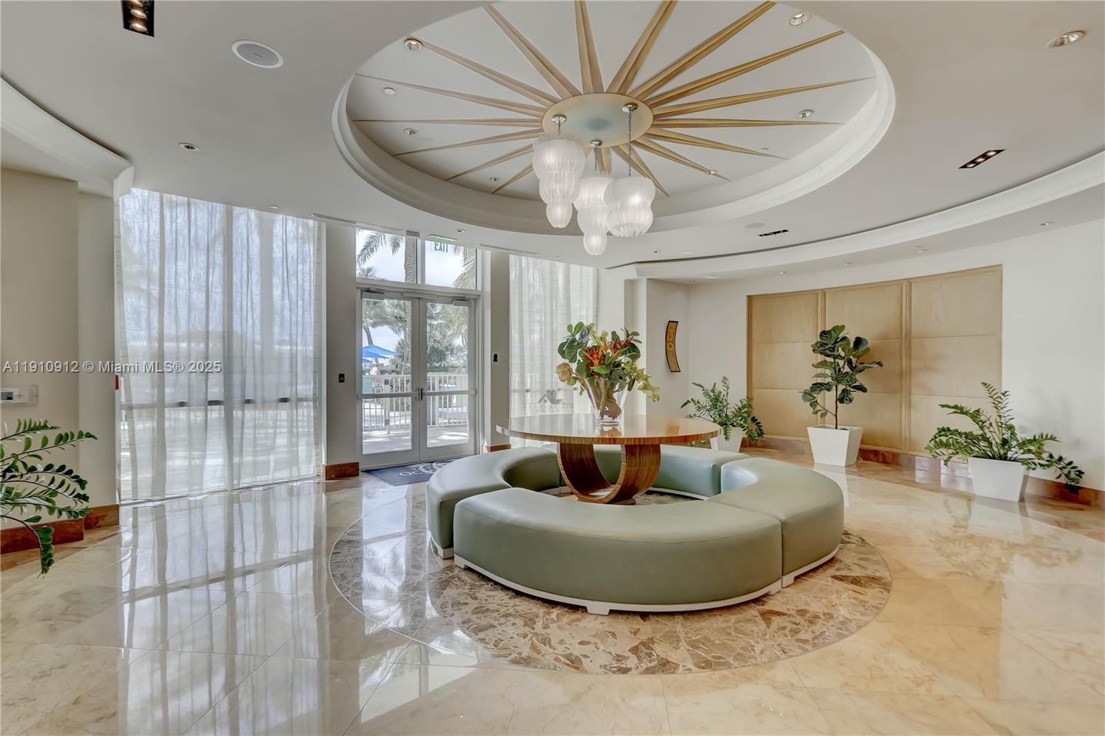 PLAZA AT OCEANSIDE (THE) - Residential