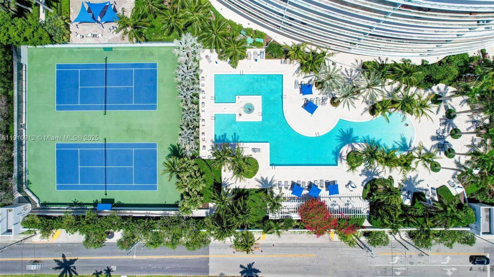 PLAZA AT OCEANSIDE (THE) - Residential