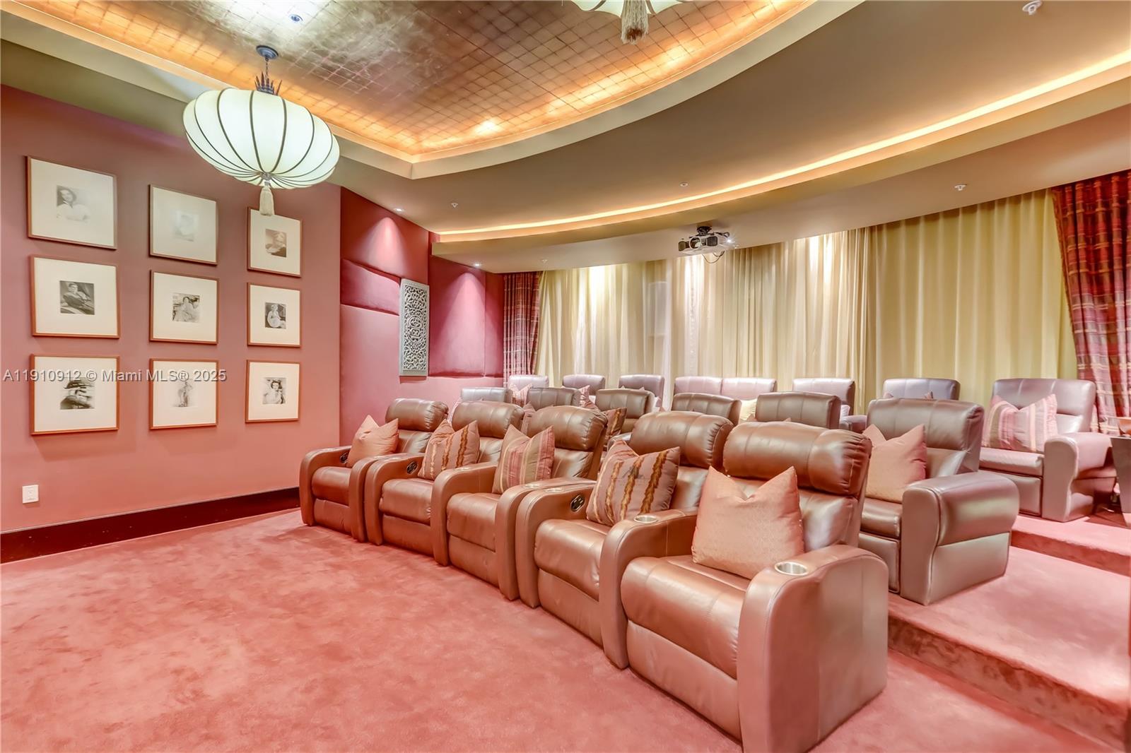 PLAZA AT OCEANSIDE (THE) - Residential