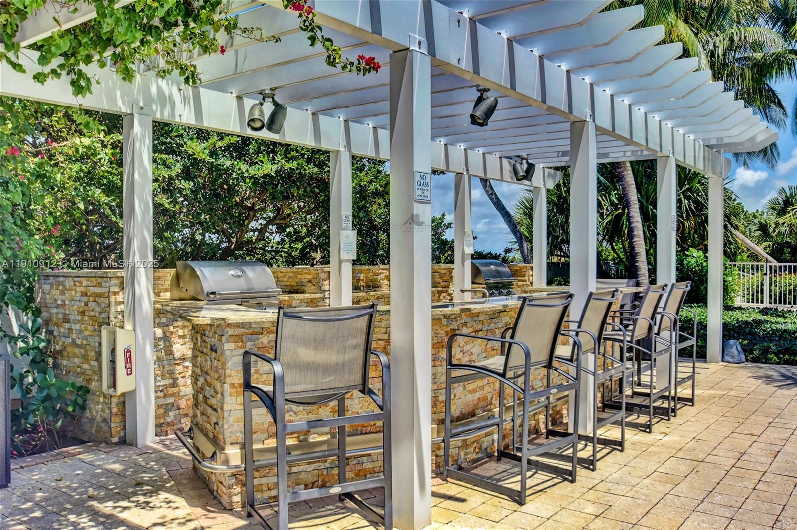 PLAZA AT OCEANSIDE (THE) - Residential